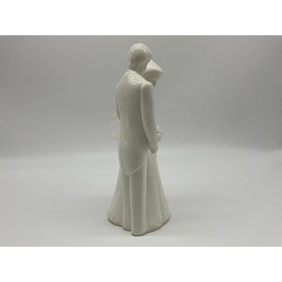 San Francisco Music Box Company Vintage Musical Bride & Groom Porcelain Collecti - Picture 9 of 15